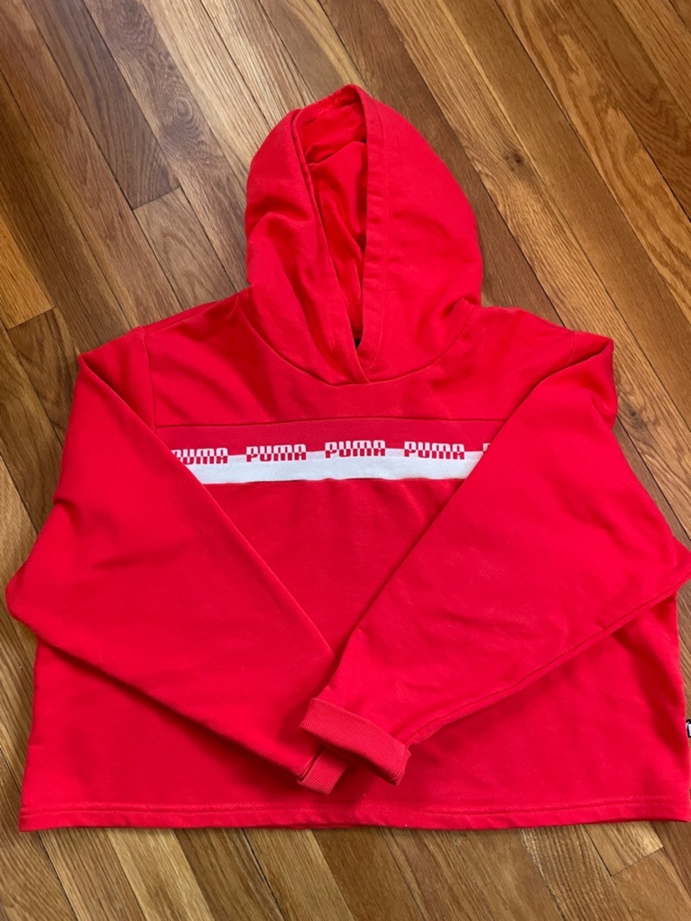 PUMA Amplified Red Cropped Hoodie
 with Logo Stripe.  Size XL
